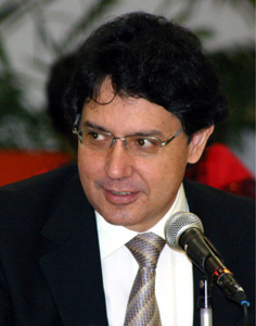 Dr. Miguel E. Equihua Zamora